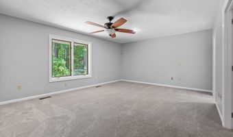 11 Spring Hill Rd, Bedford, NH 03110
