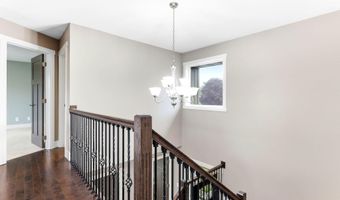 2516 White Oak Dr, Ames, IA 50014
