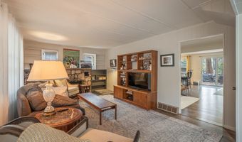 198 Poudre River Rd, Bellvue, CO 80512