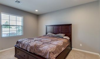 2477 W Market Pl 32, Chandler, AZ 85248