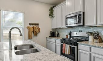 688 Grays Creek Rd, Spartanburg, SC 29303
