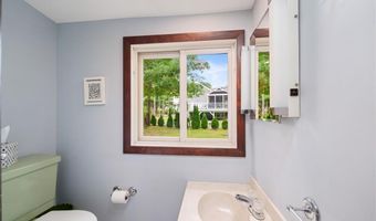 40 Alder Rd, Charlestown, RI 02813