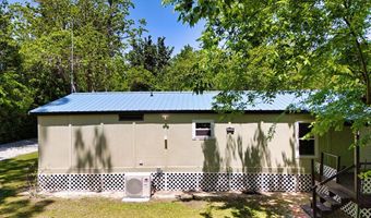 250 Bobby Cato St, Apalachicola, FL 32320
