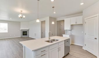 1072 Clara View Dr, Berthoud, CO 80513