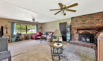 420 Renee Dr, Andover, KS 67002