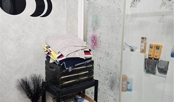 81 Hyland Dr, Akron, OH 44312