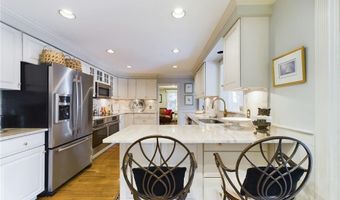 2 Signal Ridge Way, East Greenwich, RI 02818
