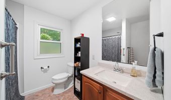 2095 Harold St, Adrian, MI 49221
