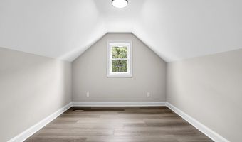 70 Seurat St, Barnegat, NJ 08005