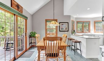 23 Gatehouse Ln, Amherst, NY 14051