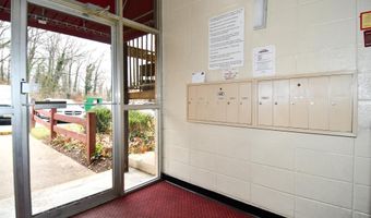 5207 NEWTON St 203, Bladensburg, MD 20710