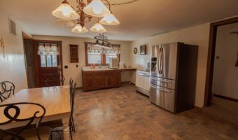 13 W Dade 22, Arcola, MO 65603