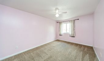 935 Breezewood Cir, Altoona, IA 50009