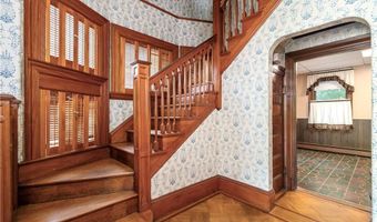 74 Highland St, Woonsocket, RI 02895