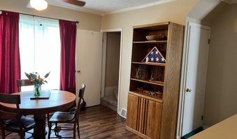 831 N River Ave, Alma, MI 48801