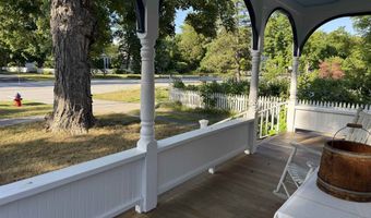 43 Park St, Brandon, VT 05733