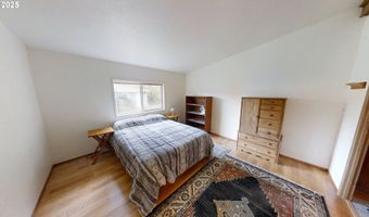 17360 MOUNTAIN Dr, Brookings, OR 97415