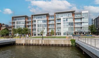 310 STRAND St 304, Alexandria, VA 22314