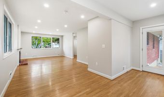 2123 N EARLEY St, Alexandria, VA 22302