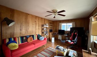 99 Mulligan Rd, Athens, OH 45701