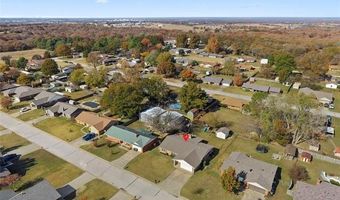 3133 Cardinal Dr, Ardmore, OK 73401