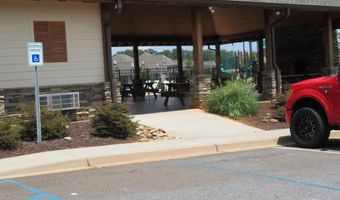 711 Burbrook Ln, Boiling Springs, SC 29316