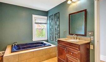 4 Talbot Mnr, Cranston, RI 02905