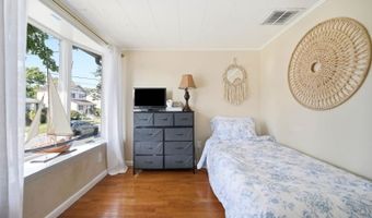 120 E Johnson Ave, Bergenfield, NJ 07621