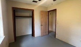 26 Lakeview Dr, Bay Springs, MS 39422