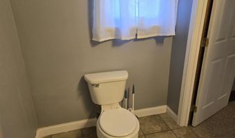 909 W 4th St, Bicknell, IN 47512