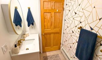 162 E Broadway Ext, Bangor, ME 04401