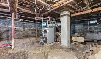 60 Chaplin St, Chaplin, CT 06235