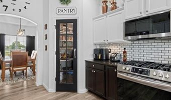 3202 Stonewall Dr, Bartlesville, OK 74006
