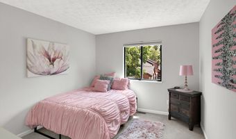 9394 Golden Leaf Way, Indianapolis, IN 46260
