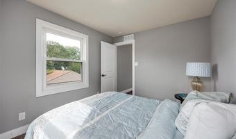 17108 Arlington Ave, Allen Park, MI 48101
