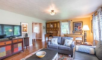 3090 Sourek Rd, Akron, OH 44333