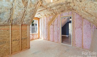 1607 Freemont Dr, Alexis, NC 28006