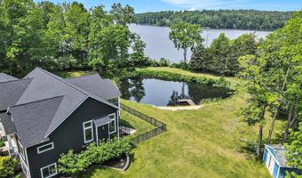 3589 Shoreline Dr, Allegan, MI 49010