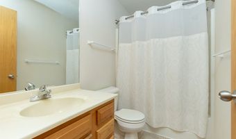 2833 Orinoco Ct SW, Altoona, IA 50009