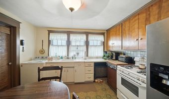414 Green St, Burlington, NJ 07005