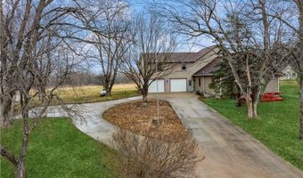 999 Mcgregor Dr, Knoxville, IA 50138
