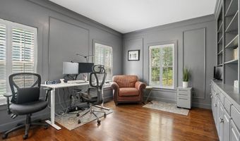 5 Spring Hill Rd, Bedford, NH 03110