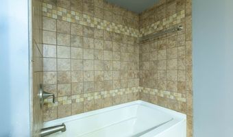 19121 Brewster Rd, Aurora, OH 44202