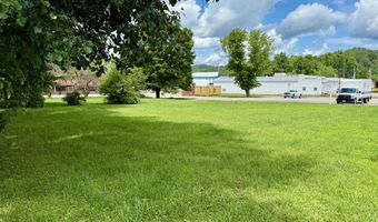 28 LUMBER St, Beattyville, KY 41311