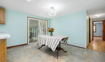 3 Grassy Plain Rd, Barrington, RI 02806