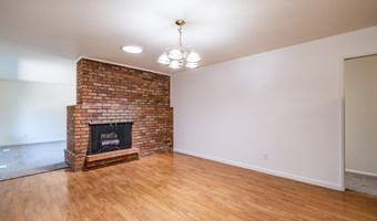 153 Peach Tree Ln, Albany, OR 97321
