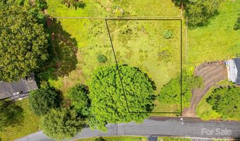 28 Sheppard Dr, Asheville, NC 28806