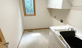 1903 14th St SW, Austin, MN 55912