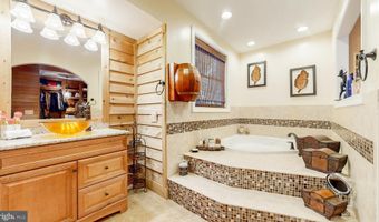 303 S BEDFORD St, Georgetown, DE 19947