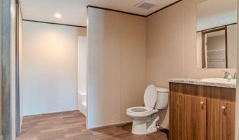 2833 Vancouver Dr, Alford, FL 32420